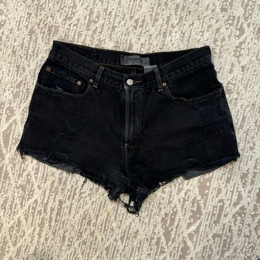 Levi’s Relax Fit 550 Jean cutoffs